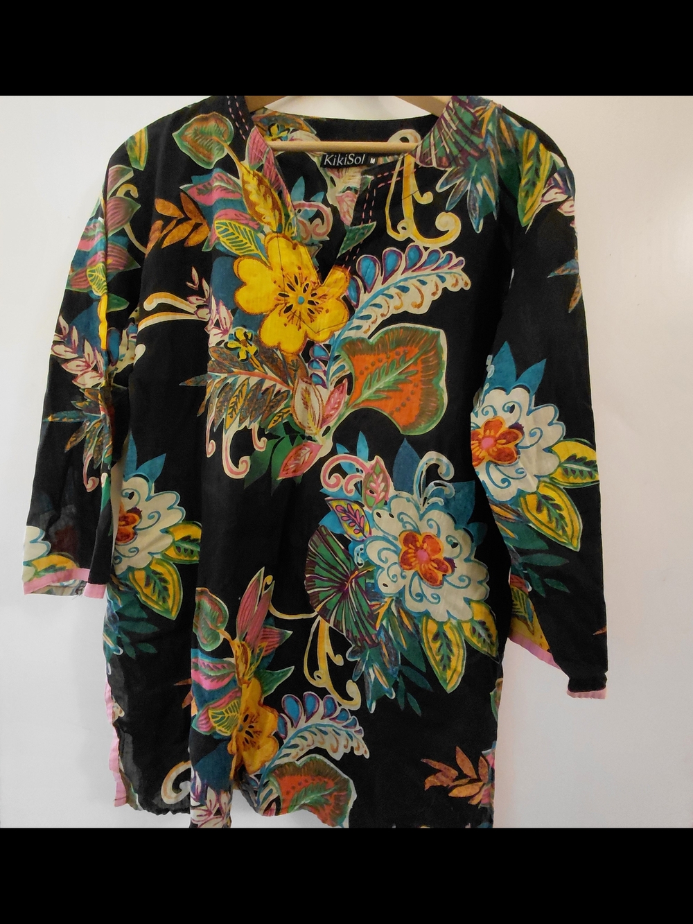 Kikisol Womens Bohemian Floral Tunic Top Size M Black Artsy Fiji Vacation Cotton